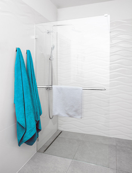 Paroi de douche en verre avec porte-serviettes Paroi de douche en verre avec porte-serviettes