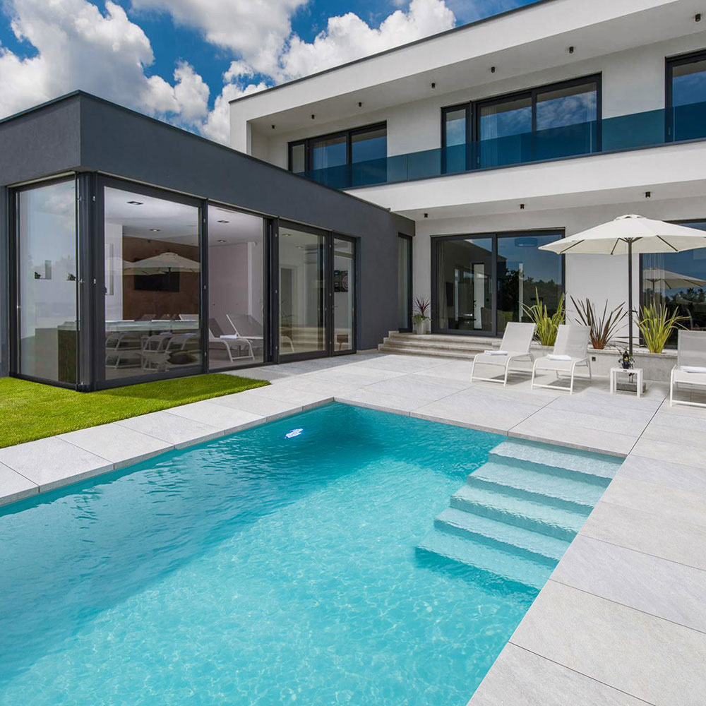 Escalier de piscine droit Escalier de piscine droit