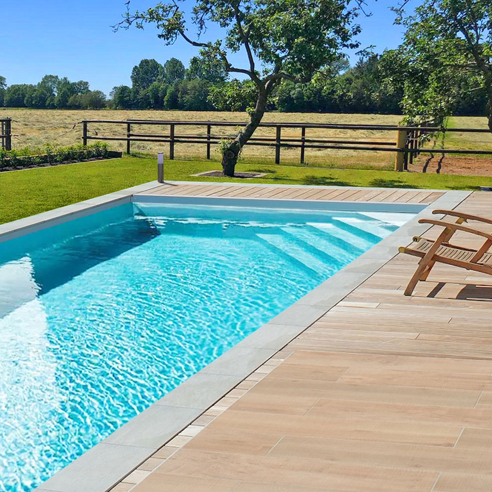 Escalier de piscine avec accès d'angle Escalier de piscine avec accès d'angle