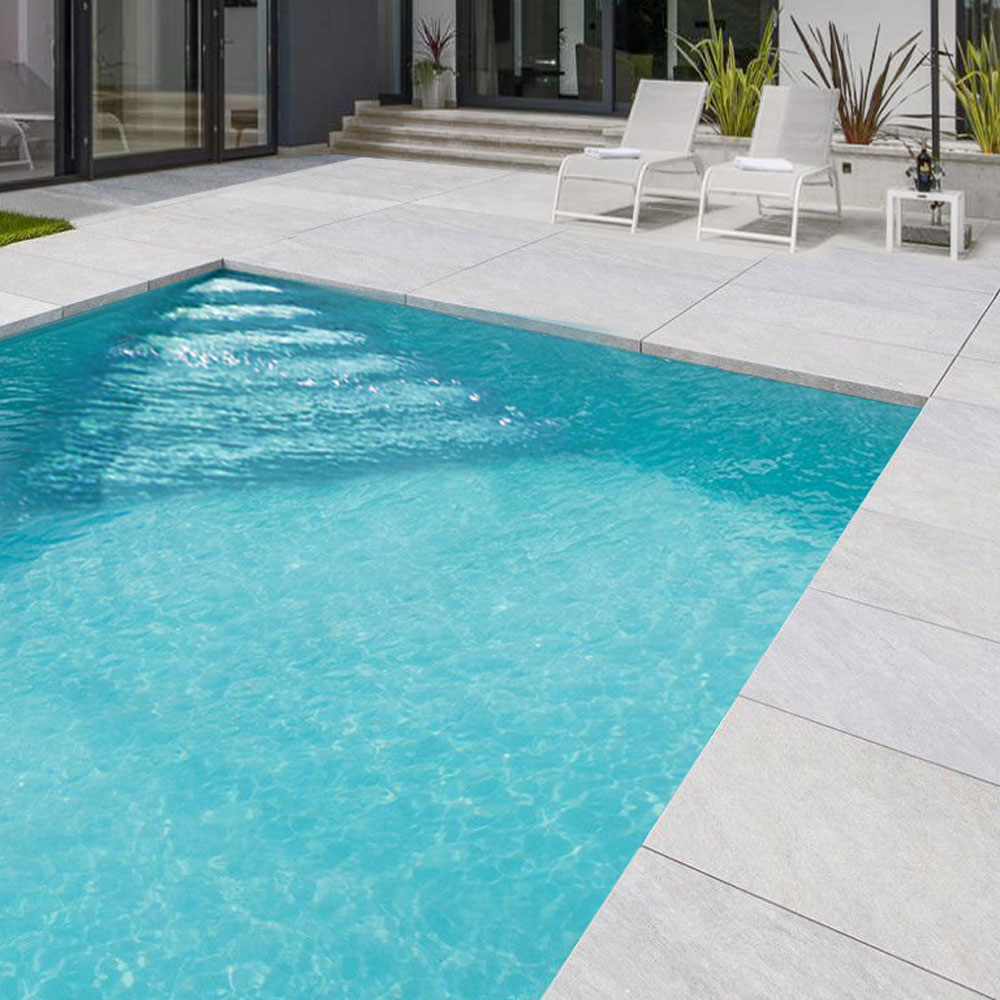 Escalier de piscine avec accès d'angle Escalier de piscine avec accès d'angle